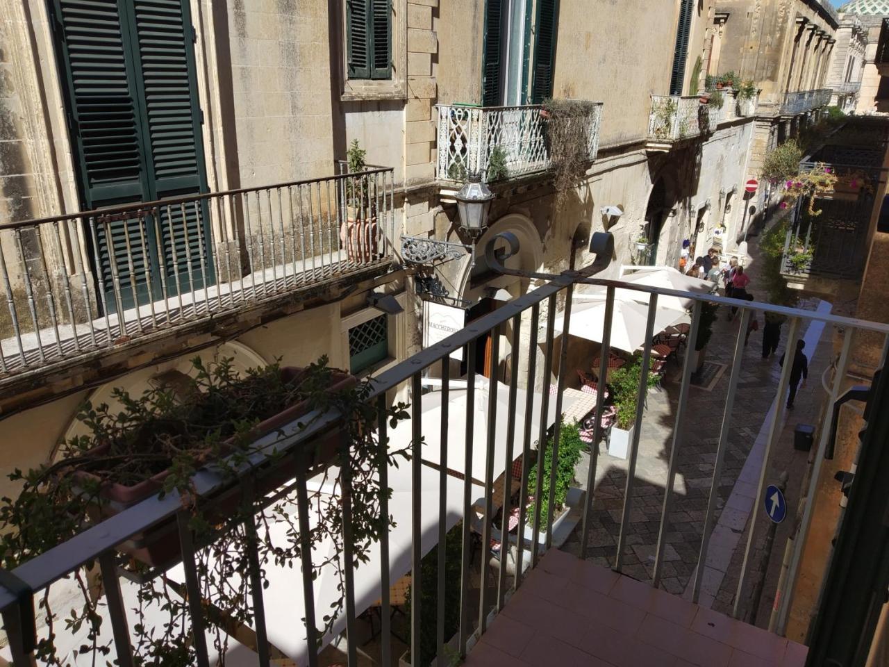 Dimora "I Santi Patroni" Aparthotel Lecce Exterior foto