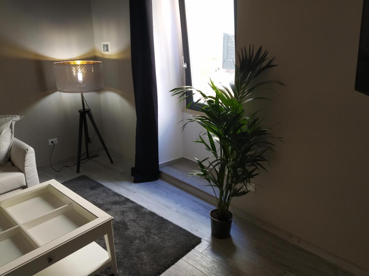 Dimora "I Santi Patroni" Aparthotel Lecce Exterior foto